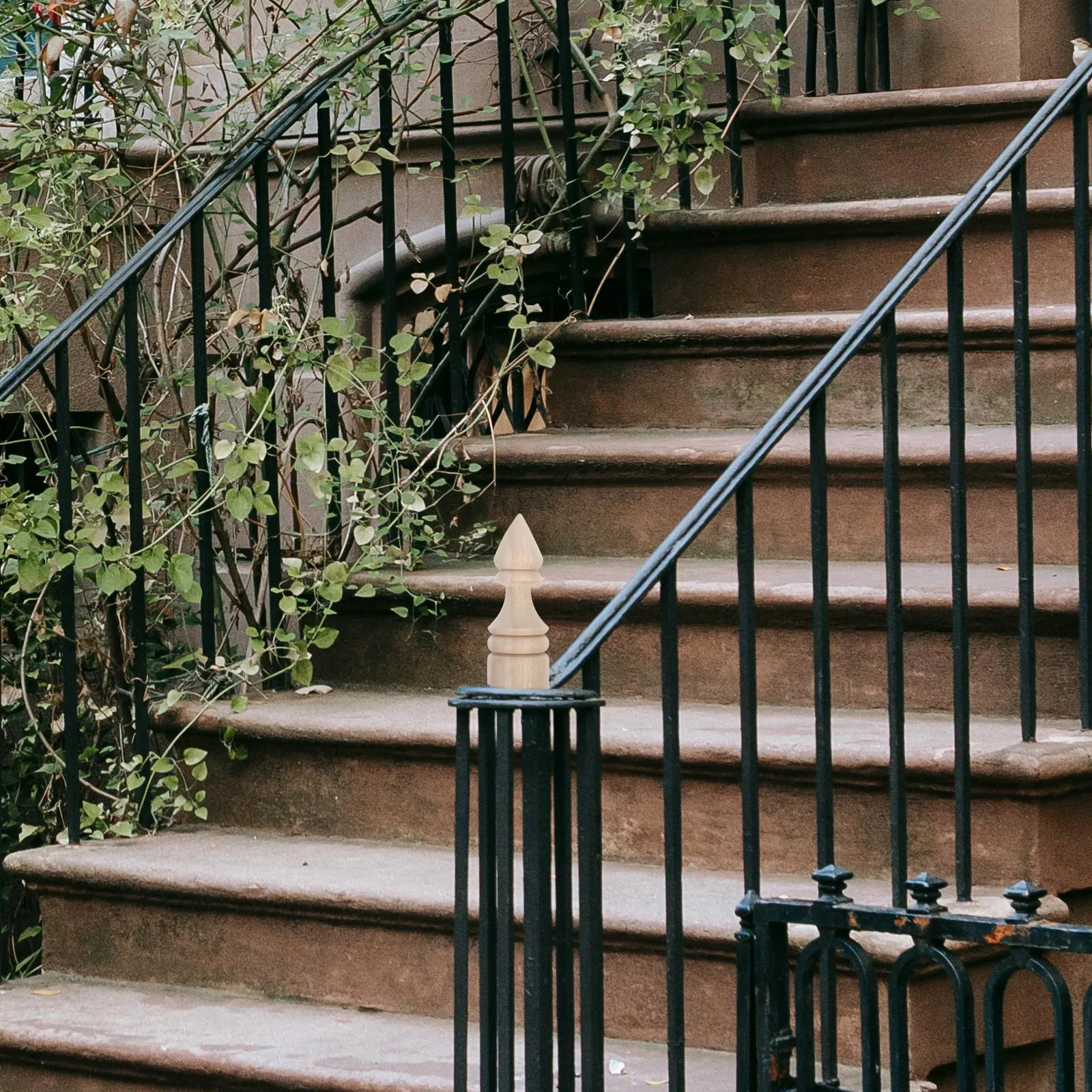 

2Pcs Unfinished Solid Wood Decorative Finials for Staircases Bed Posts Indoor DIY Home Decoration Wood Finial Craft Decors