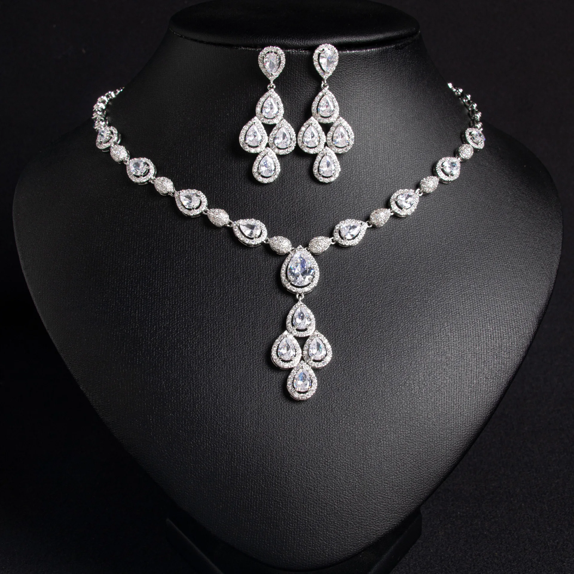 set-di-gioielli-da-sposa-di-lusso-per-le-donne-set-di-orecchini-con-collana-indiana-dubai-con-zirconi-cubici-per-set-di-collane-con-ciondolo-da-sposa