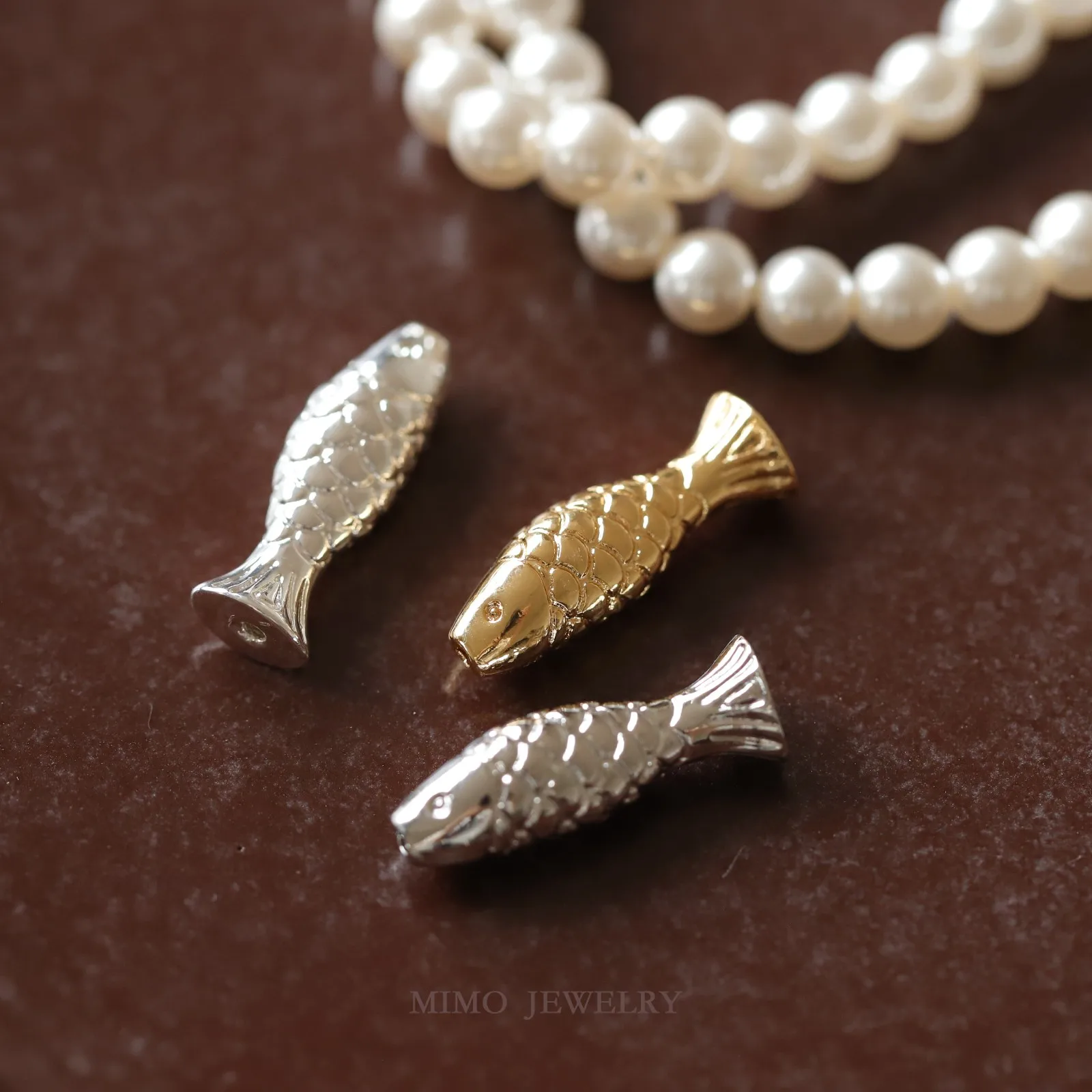 New Wave National Style Three-dimensional Koi Fish Bead Charms Pendant Supplies DIY Hand Brass Gold Plated Accessories 23.5x8mm