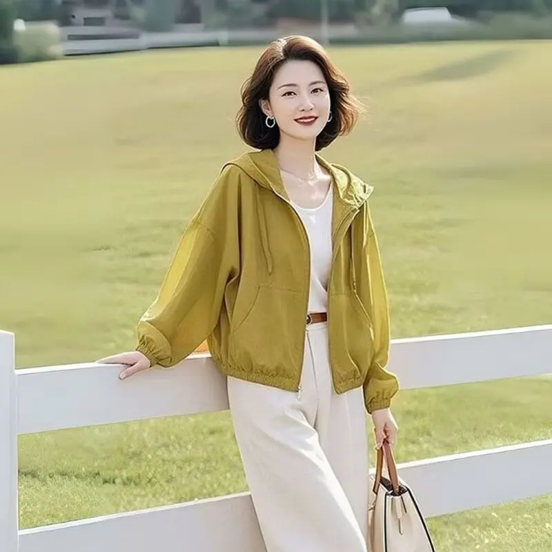 Women's Loose Oversized UV Protection Shirt, Short-Sleeved Summer New Style Korean Fashion Anti-Sunlight Thin Jacket