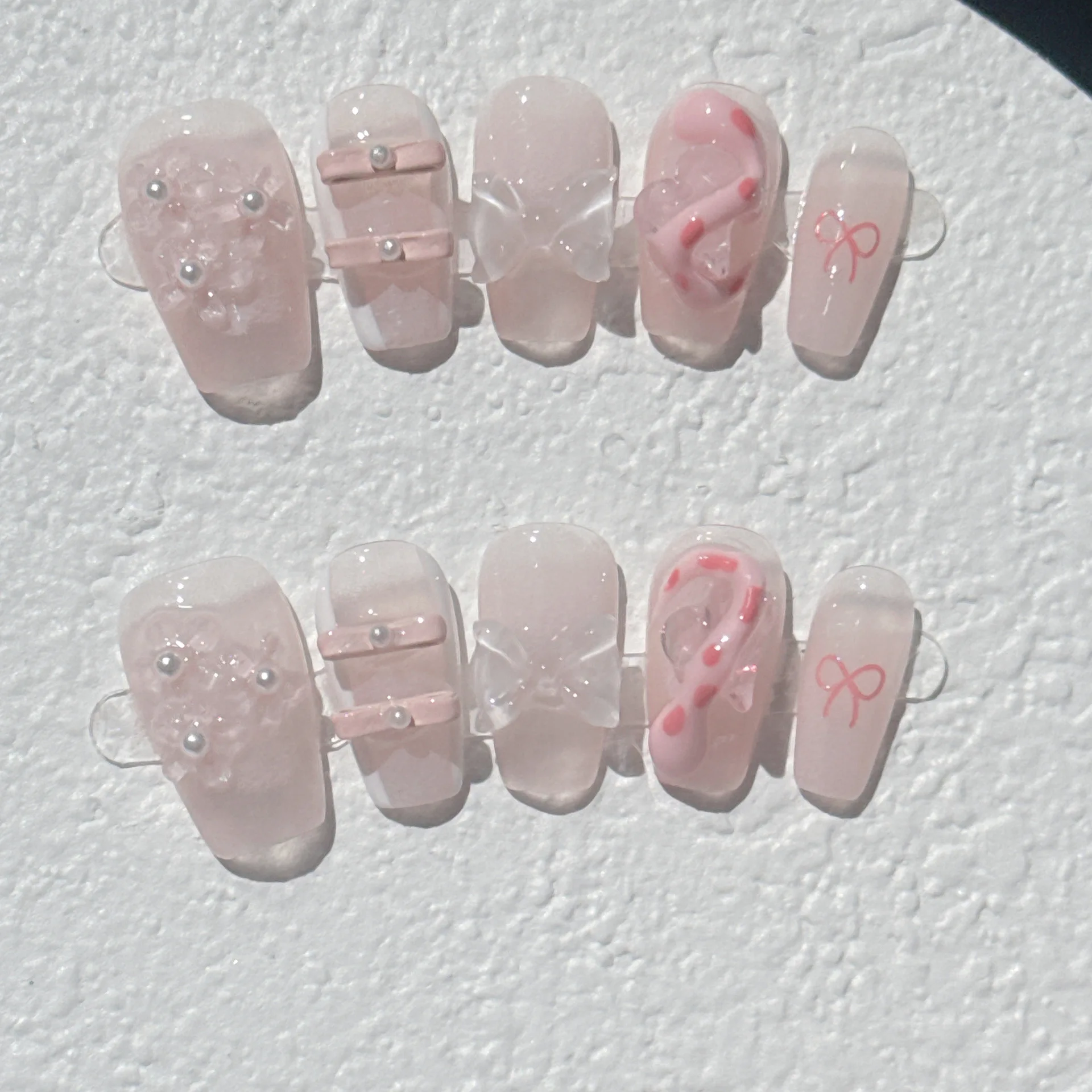 Unhas falsas quadradas curtas, rosa, pressione unhas, cobra fofa, bowknot, desenhos de flores, doce handmade falso prego patch, manicure DIY, 10pcs