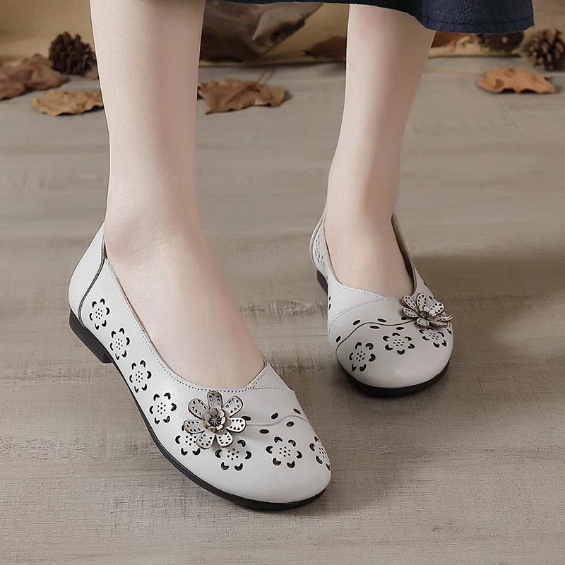 Summer Top Layer Cowhide Low Heel Women Shoes Ethnic Style Genuine Leather Hollow Flower Sandals  Mother Shoes Hole Shoes