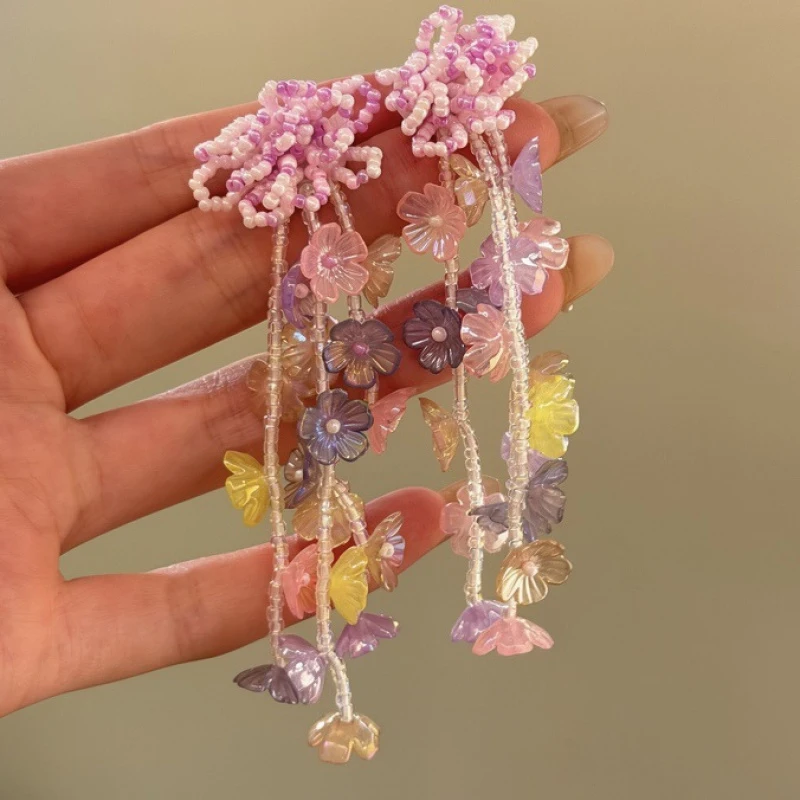 Acryl-Quasten-Armband für Mädchen, handgefertigt, bunt, mit Blätterkette, Lobpreisperlen, Regenbogenblume, für Hochzeiten, elegante Partys und Festivals im Frühling