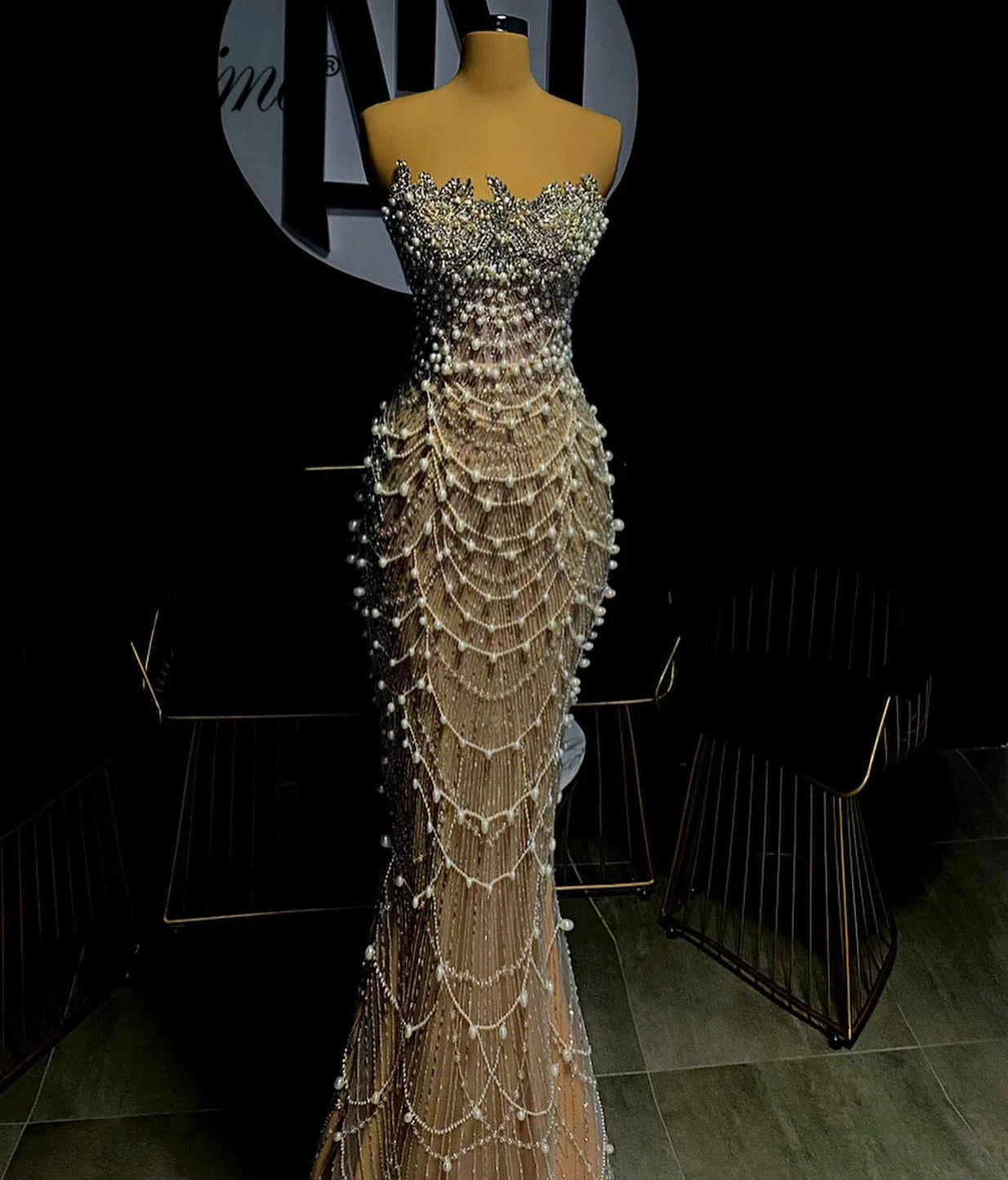 

Exquisite Mermaid Champagne Evening Dress Strapless Beaded Crystal Prom Gowns Mermaid Sleeveless Pearls Party Dresses Customized