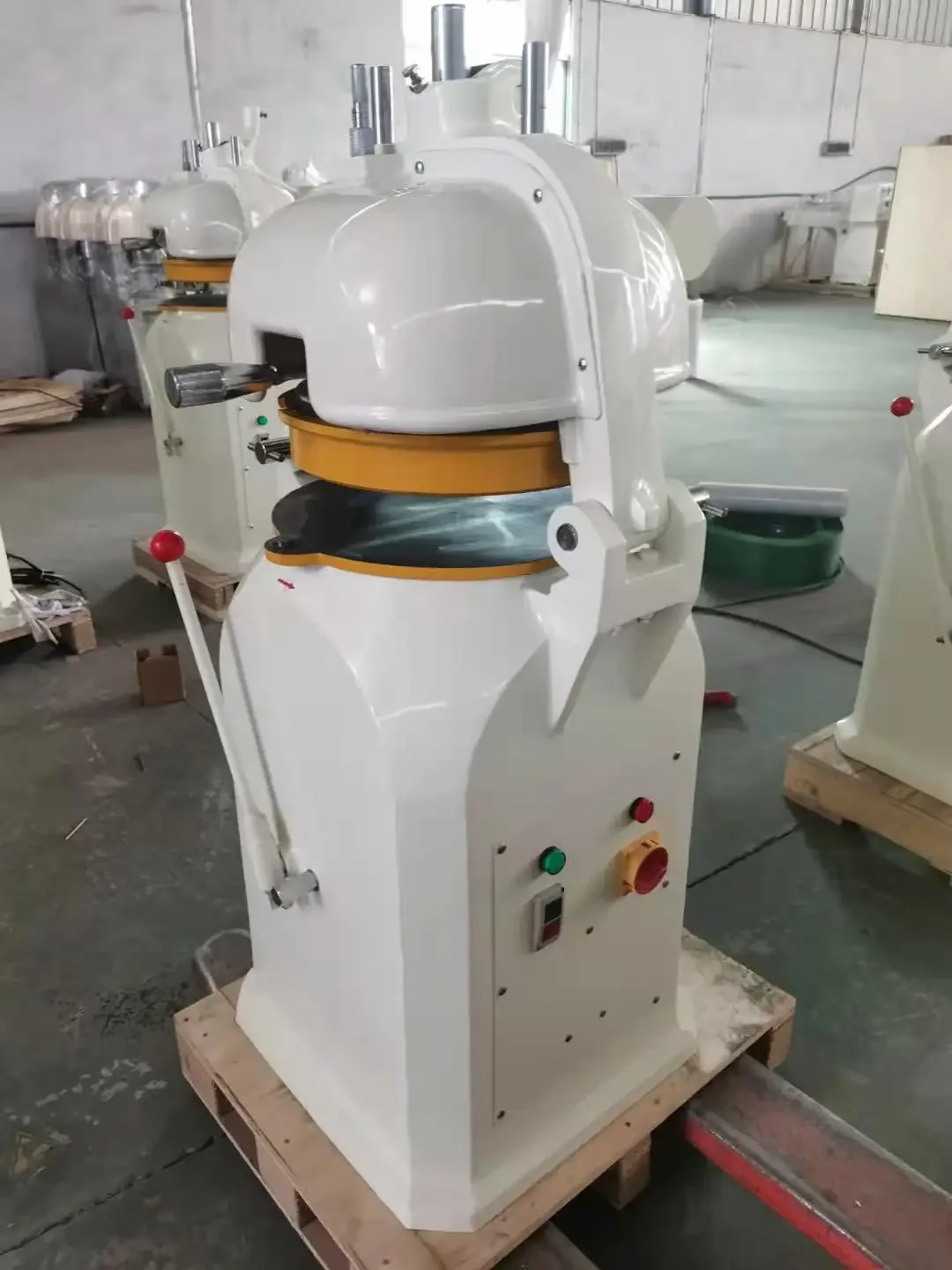 Máquina cortadora maquina divisora boleadora de pan de masa, boleadora de masa divisora y venta redonda