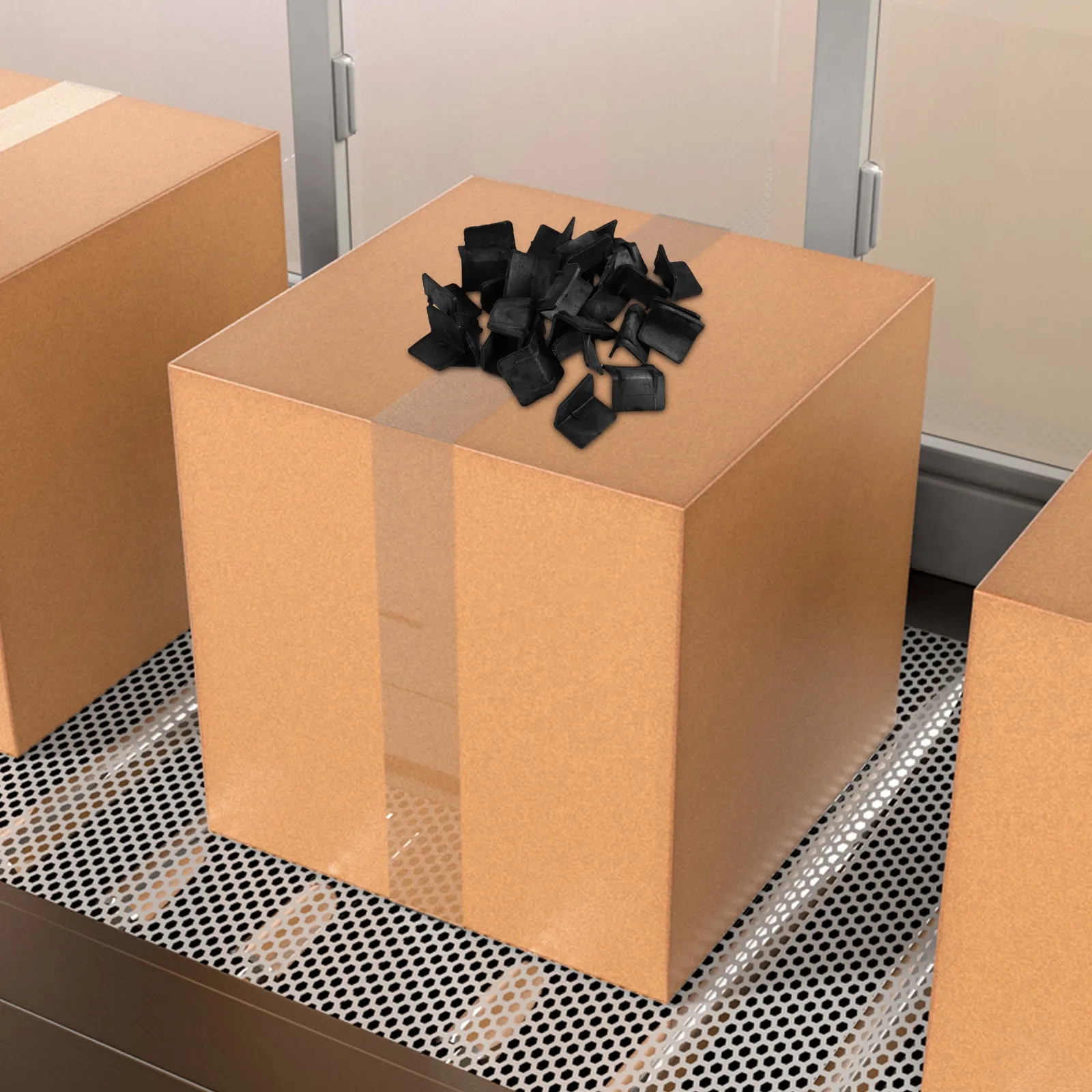 30Pcs Packaging Edge Guard Plastic Corner Protectors Thickened Anti-Slip Stable for Truck Shipping Transport Desk Edge Protector