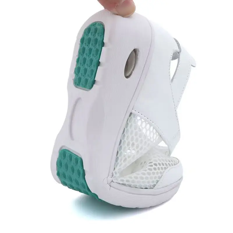 المرأة الصيف جديد جلد شبكة الهواء خففت حذاء كاجوال لينة وحيد عدم الانزلاق تنفس الفيلكرو أحذية عمل أحذية ممرضة خفيفة