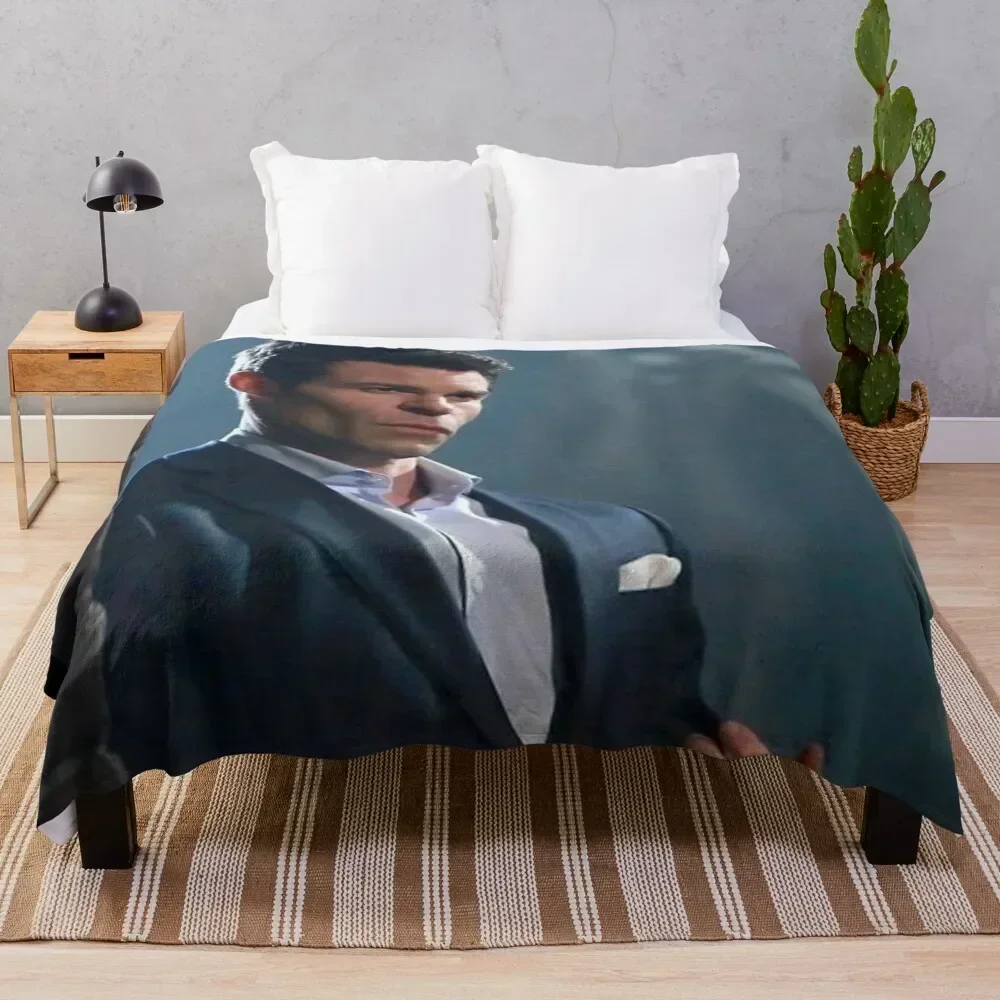 

Elijah Mikaelson Throw Blanket