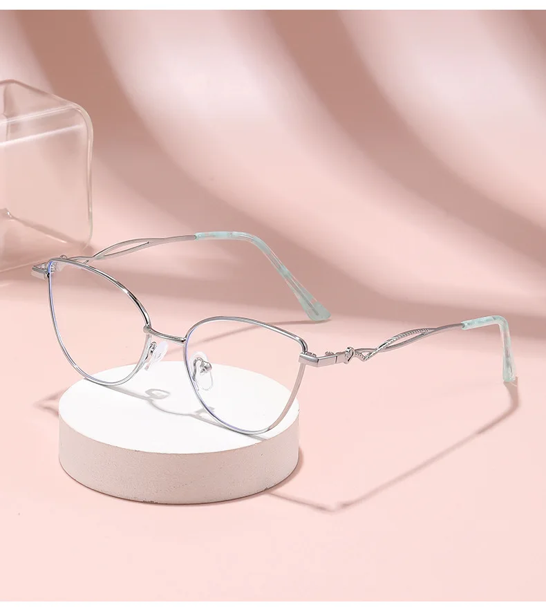 Modische Anti-Blaulicht-Lesebrille für Damen aus Metall mit hochauflösender Anzeige der jugendlichen Lesebrille 9792 – Detail 13