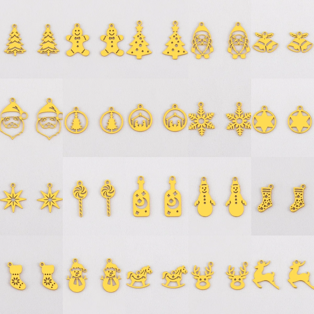 

2pcs Stainless steel Christmas series hollow pendant Christmas tree gingerbread elk shape DIY pendant jewelry clothing material