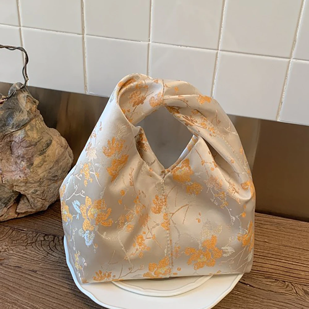 

Women's Ruched Delicate Handbags Minimalist Artistic Aesthetic Daily Casual Shopping Underarm Bag 2026 New Bucket Bags