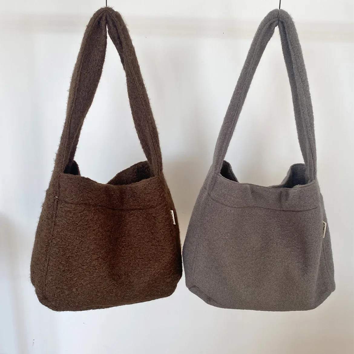 

Vintage Simple Woolen Women‘s Shoulder Underarm Bags Large Capacity Tote Ladies Plush Handbags Composite Bag Clutch Purse Female