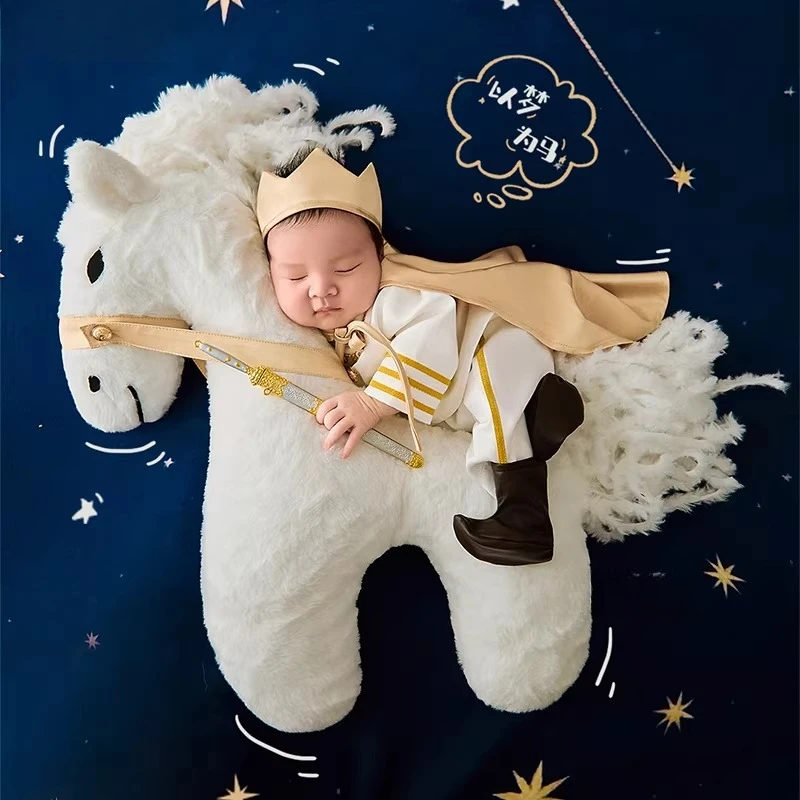 Newborn Photography Props White Horse Prince Theme Set Outfit Set with Poding Horse Doll Backdrop Decors Accessories Photoshoot