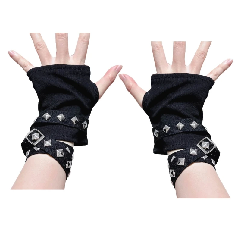Punk ARM SLANTY STRANDY COURTIC CONSTRUITE CONTRONT