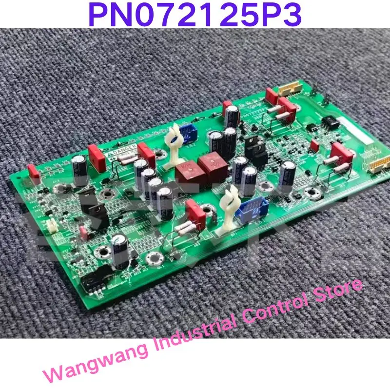 اختبار مستعمل موافق لوحة محرك محول التردد سلسلة ATV61-71 PN 072125 P3 هو لوحة تشغيل محرك 315kw/220kw/250KW،