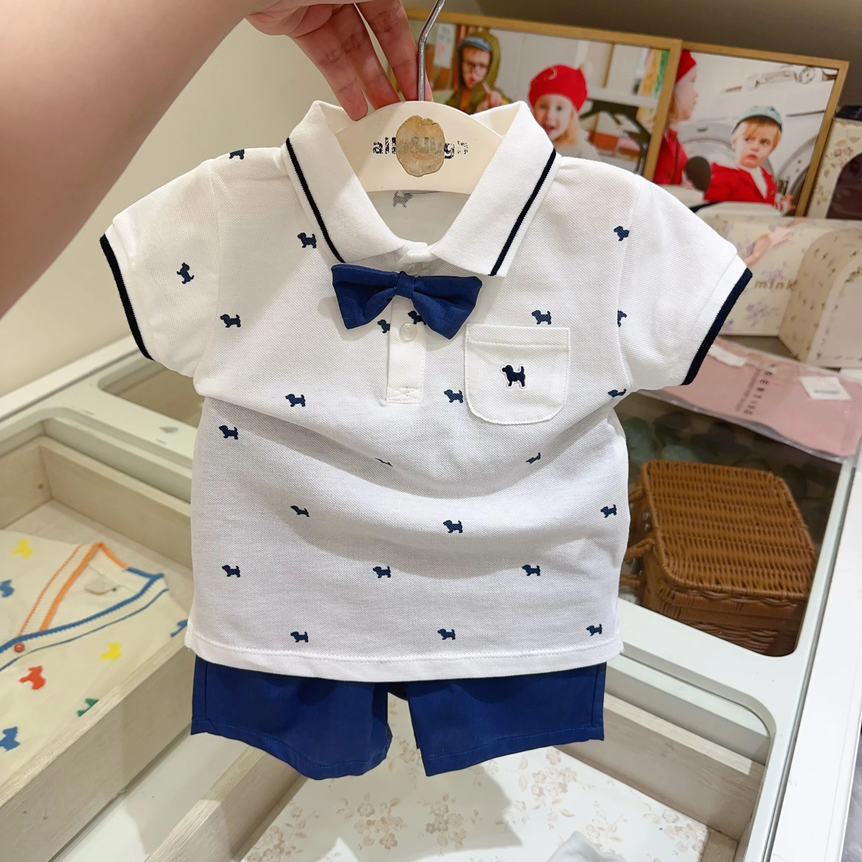 korean-style-summer-new-fashionable-gentleman-set-for-boys-with-dog-print-bow-tie-short-sleeve-collared-shirt-and-pants