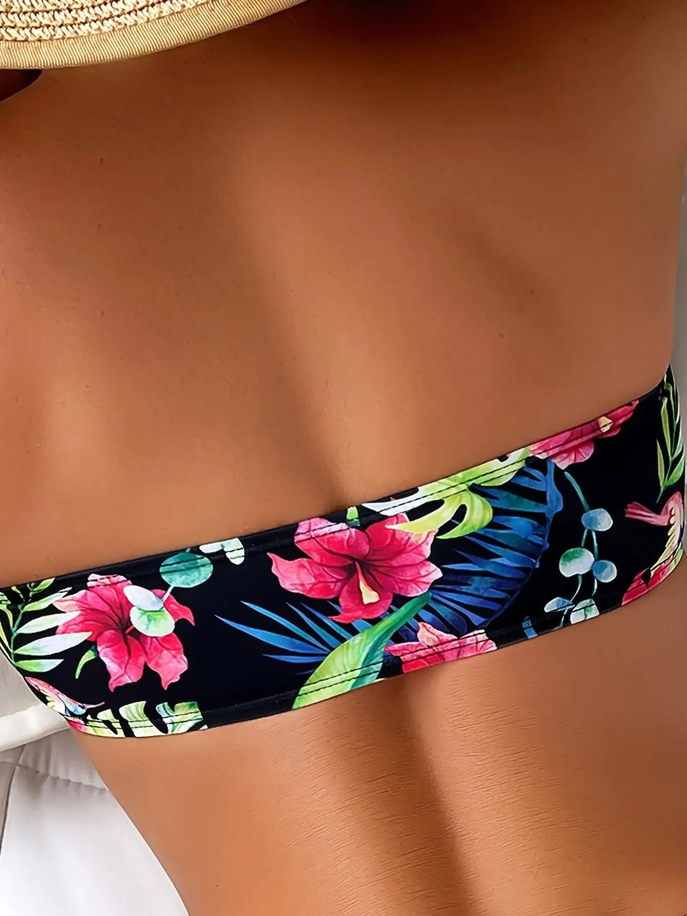 2025 Summer Sexy Bandeau Bikini Women's Floral Printed Two-Piece with Backless Design Swimwear Sexy Beach Holiday Clothes Female