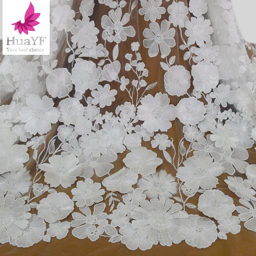 Fashionable 3D Flower Bridal Lace Fabric Ivory Embroidery Dress Lace 130cm Width Lace Fabric HY1748