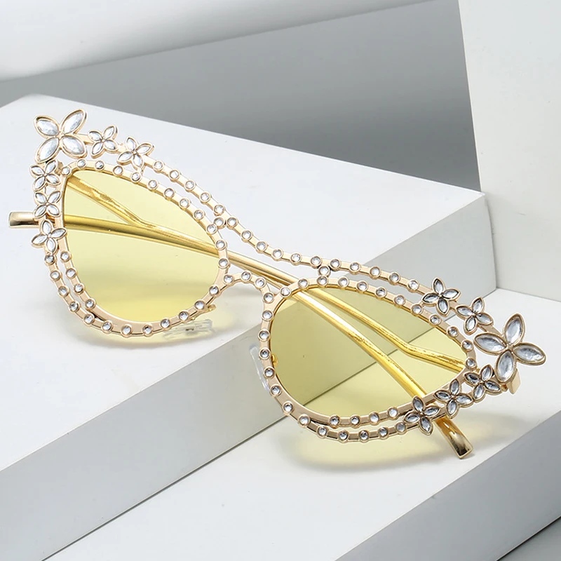 JNPCXI Ins الساخن القط العين النساء النظارات الشمسية الماس الجوف زهرة تصميم تصميم جودة سيدة نظارات الشمس