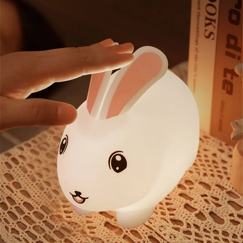 Night light: cartoon cute rabbit-shaped silicone night light, one pat to turn on, rechargeable, ambient silicone pat light