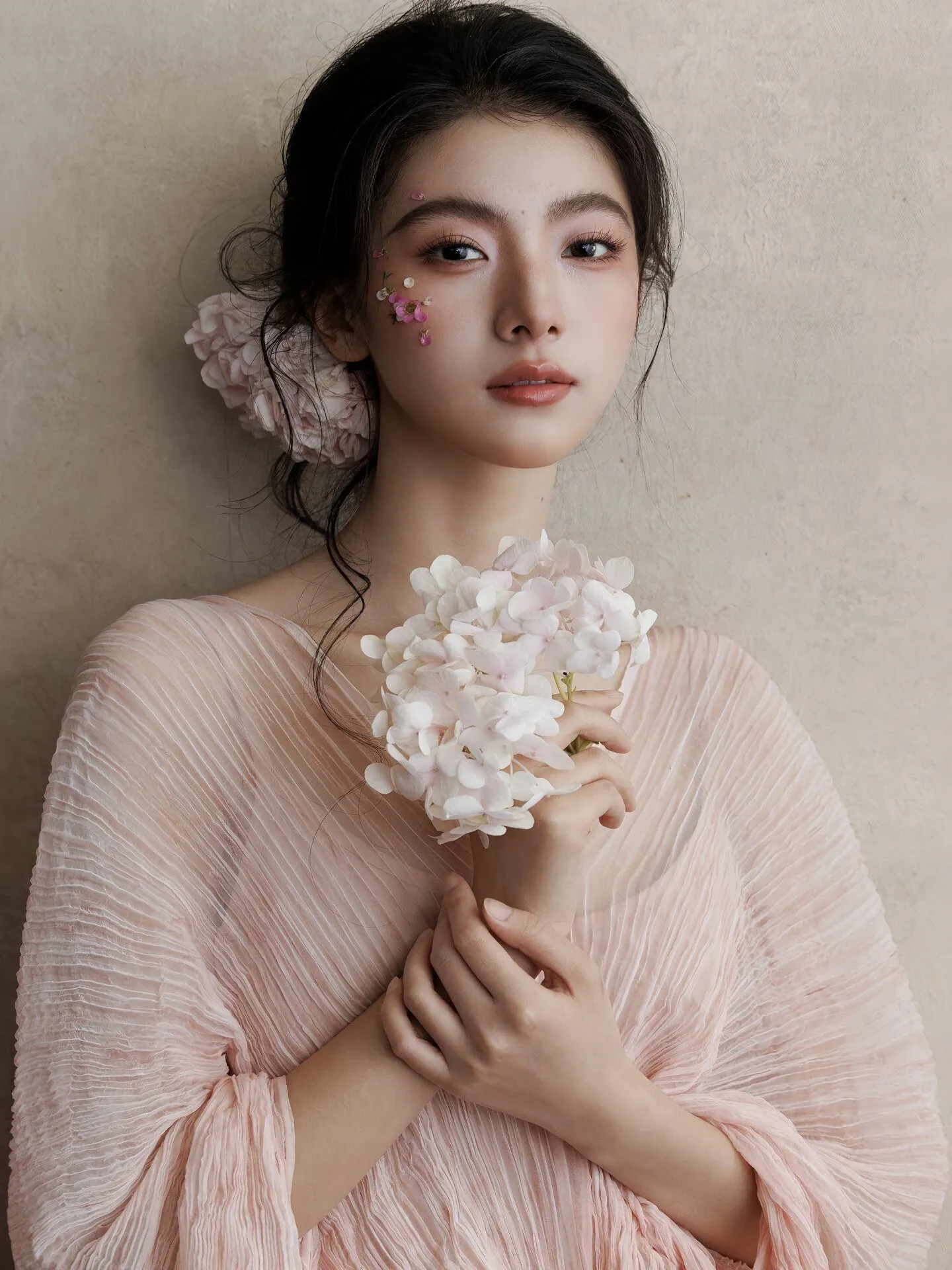 

Ele Pink Retro Oil Painting Portrait Photoaphy Costume Cold Tone Art Photo oot Traditional Chinese Sle Stage Costume