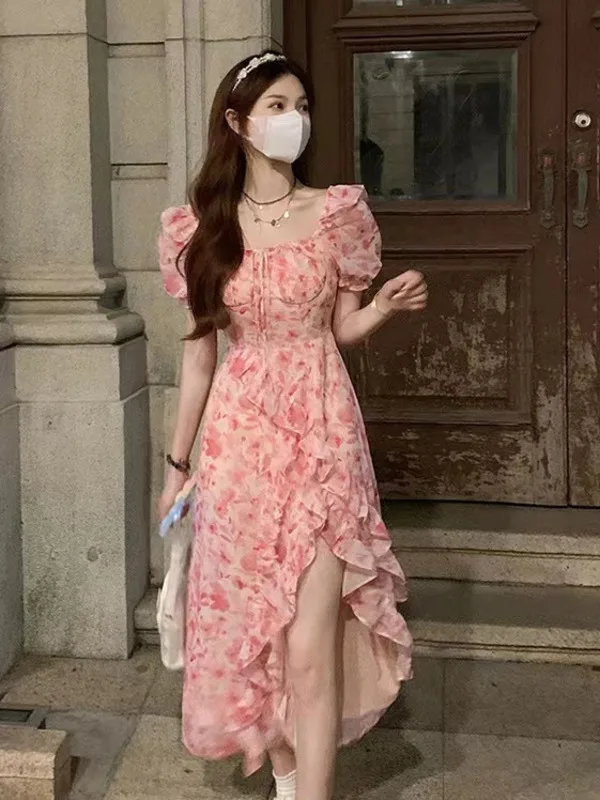 French retro high-end feeling bubble sleeve large hem floral seaside vacation dress for women summer 2024 fashionable new A1Z0