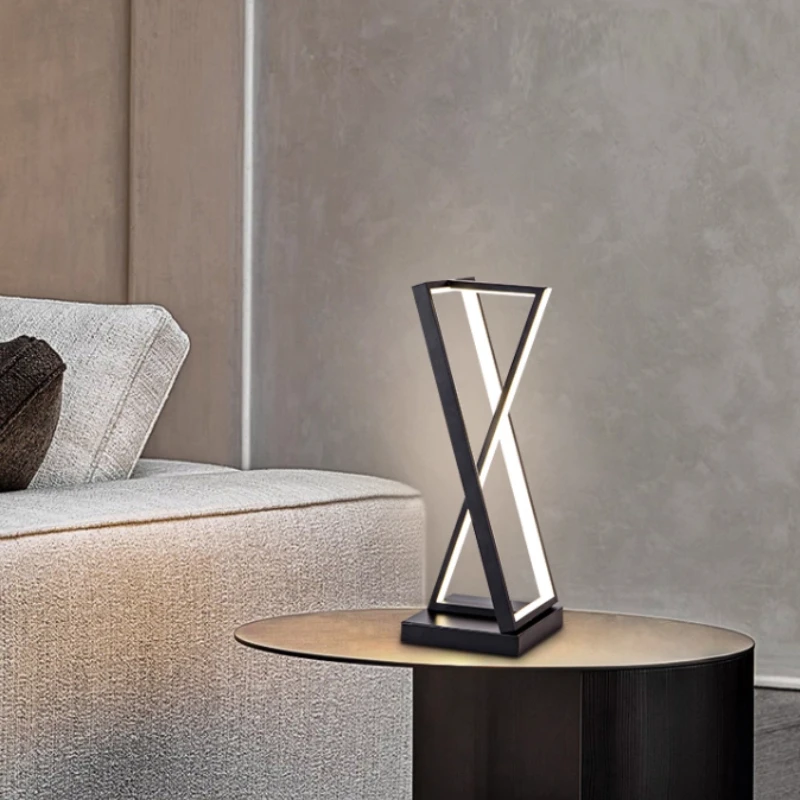 

Italian Minimalist Bedside Table Lamp, Bedroom Desk, Dormitory Study, Minimalist Modern Decorative Lighting Fixtures