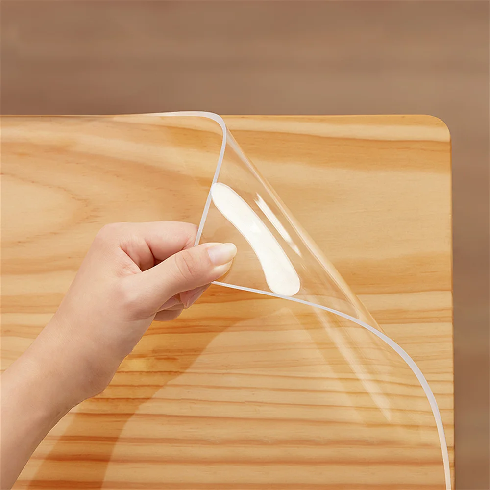 Transparente PVC-Tischdecke mit einer gewissen Dicke, hitzebeständig, wasserdicht und ölbeständig, 1 Stück.