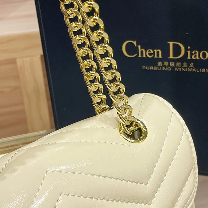 Summer New Women\'s Chain Small Square Bag Hundred With Diamond Lattice Small Xiangfeng Single Shoulder Diagonal Cross Armpit Bag