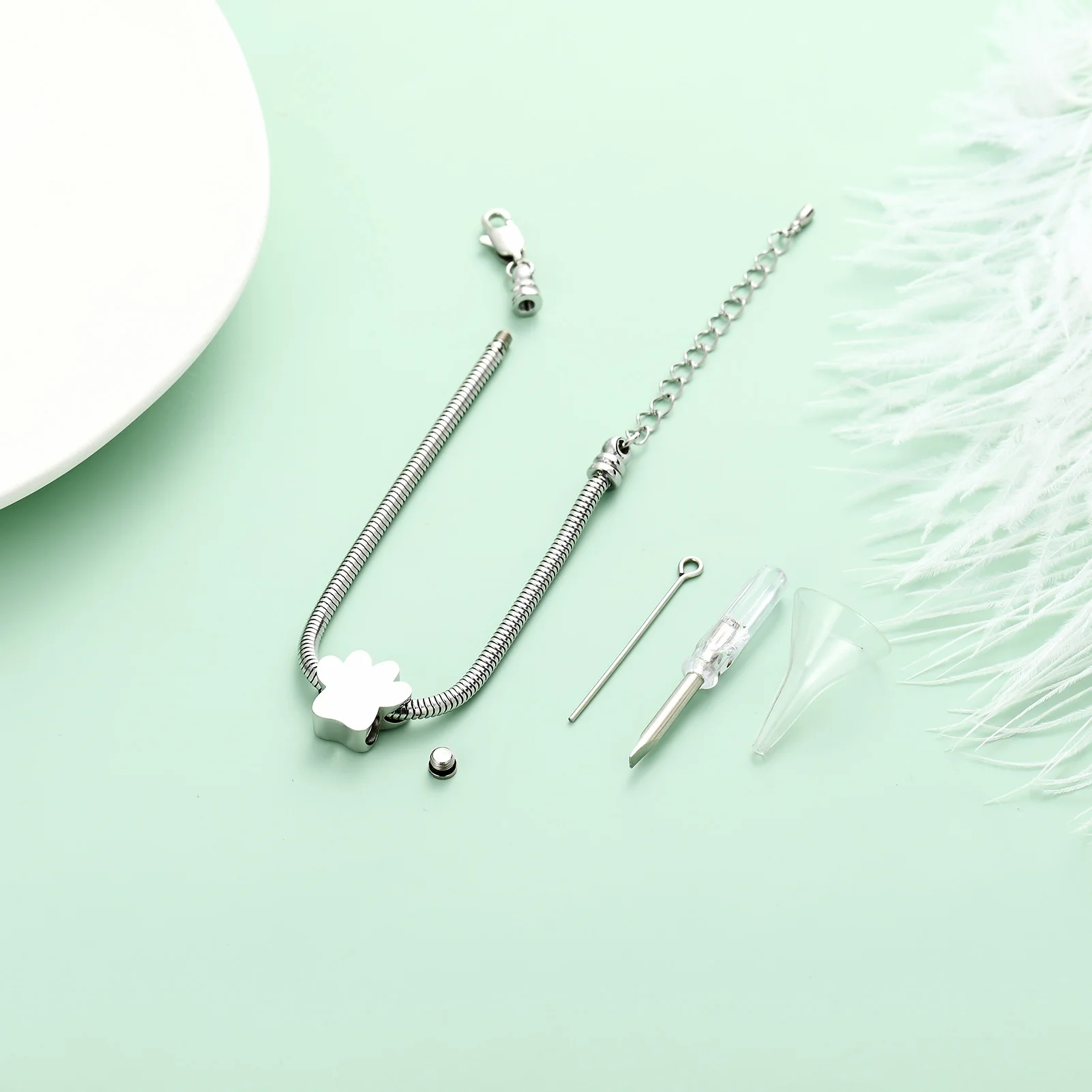 Pet Cremation Jewelry Paw Print Urn Bracelet for Ashes Holder Keepsake Memorial Ashes Bracelet for Dog Cat Ashes