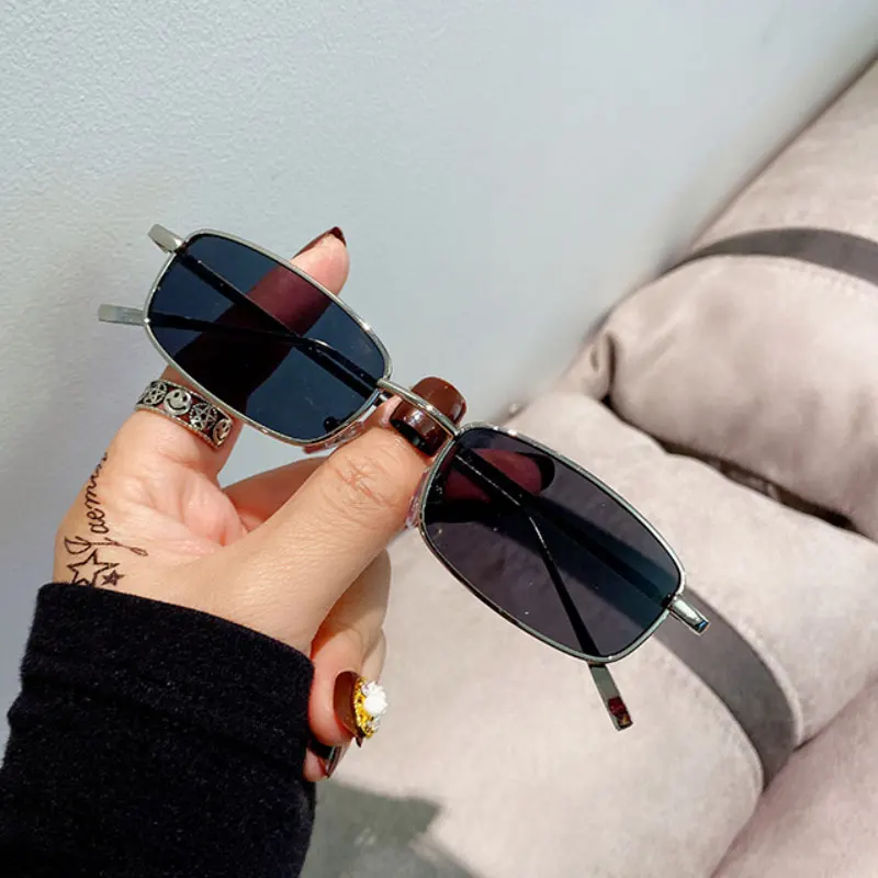 Neue Vintage Kleine Rechteck Sonnenbrille Männer Frauen Mode Punk Quadrat Sonnenbrille Marke Metall Rahmen Schwarz Fahren Brillen – Detail 10