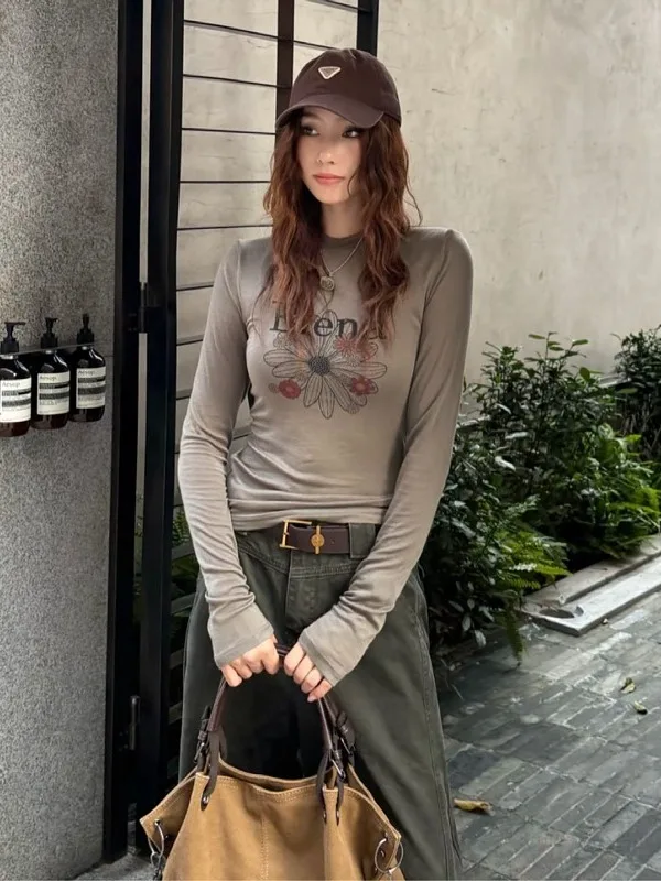 

Женский базовый слой верхней одежды больших размеров в корейском стиле, с принтом, круглым вырезом, длинным рукавом, красивым цветочным узором, дышащий, приятный к коже...