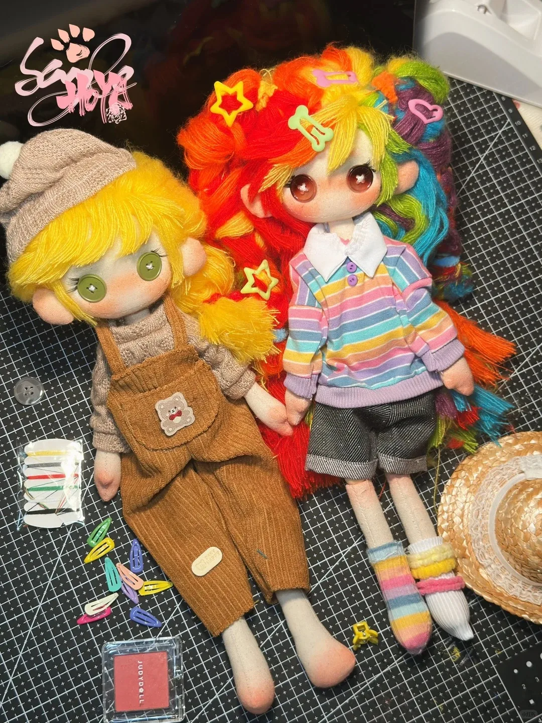 

Кукла ручной работы с радужными волосами, милая мягкая аниме-кукла, коллекционная кукла для переодевания, художественная кукла для детей и девочек