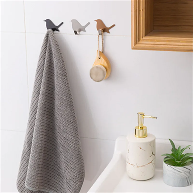 2pcs Self Adhesive Hooks Cat Pattern Storage Holder for Bathroom Kitchen Hanger Stick on Wall Hanging Door Clothes Towel Racks