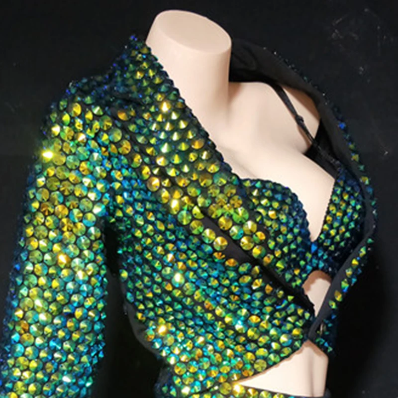 Traje de Bikini verde con diamantes de imitación para mujer, traje de bailarina y cantante, ropa Sexy para actuación en escenario, disfraces de Gogo para club nocturno, ropa para fiesta Rave yj050