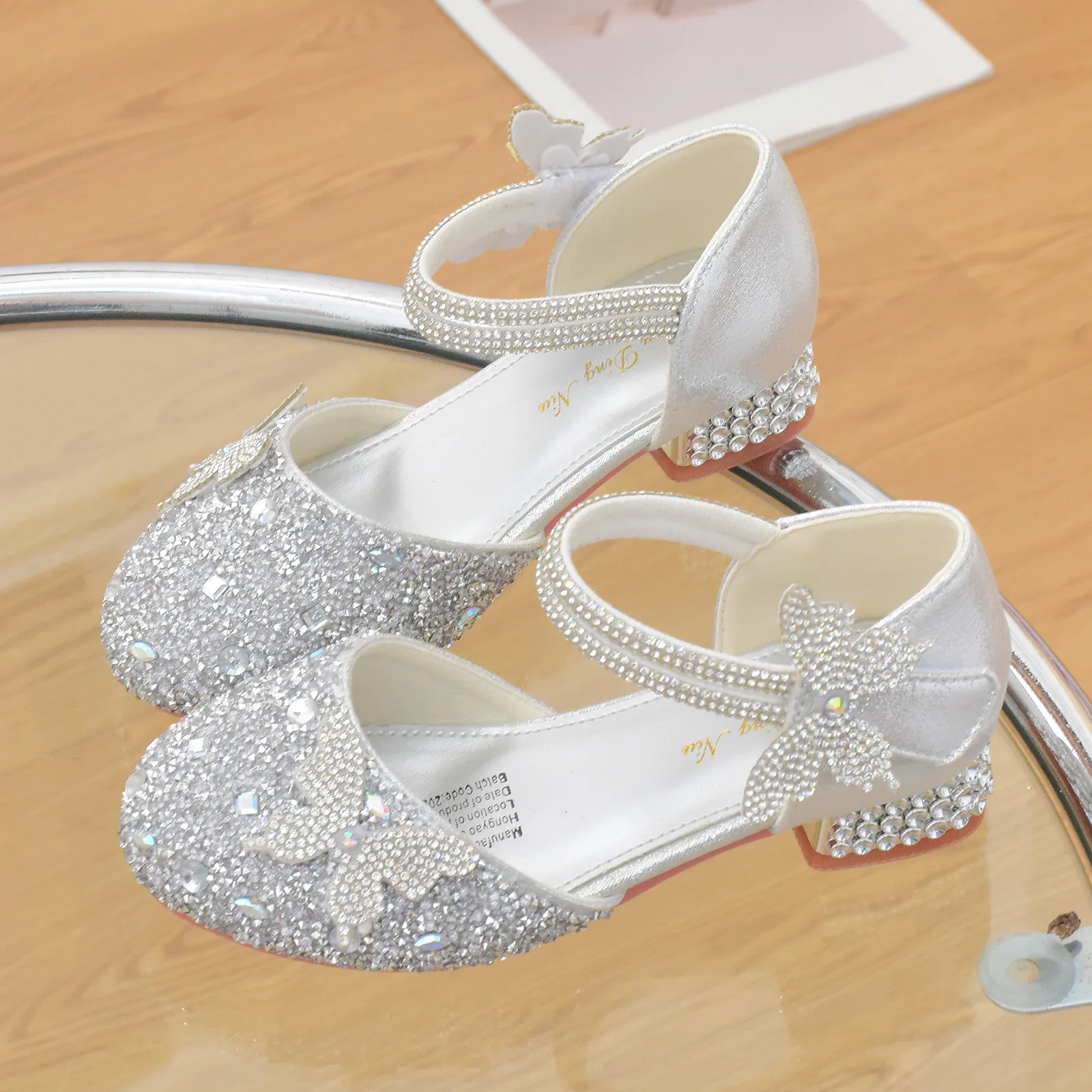 

Детская обувь на высоком каблуке для девочек, детское платье, вечерние свадебные кожаные туфли принцессы с круглым носком, удобные сандалии для выступлений