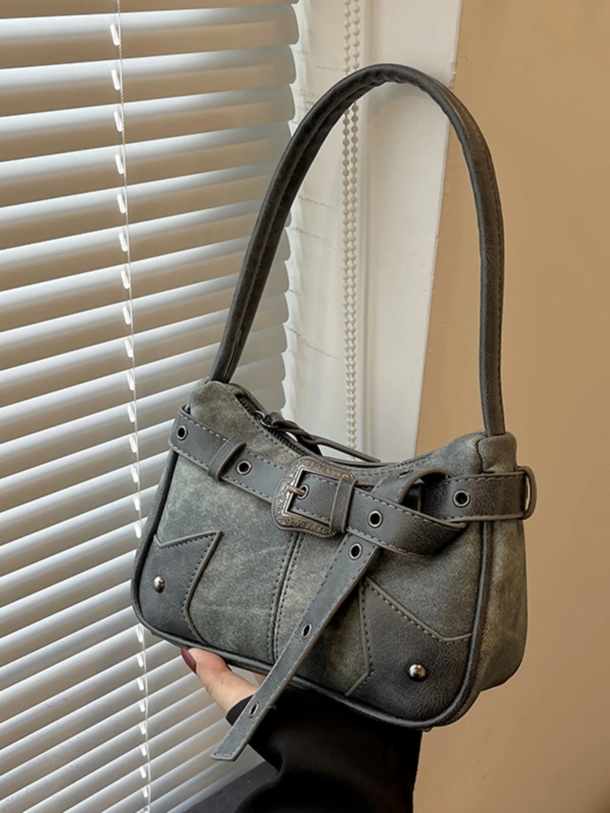 Gürtel Design Pu Leder Umhängetaschen für Frauen trend ige Halbmond Achsel Taschen weibliche Pendel handtaschen und Geldbörsen