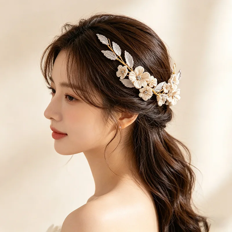 

Handmade Ceramic Flower Headband Diamond Studded Pearl Accessory for Wedding Dress Exquisite Craftsmanship