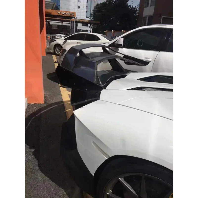 

Подходящий карбоновый спойлер для LP700 LP720