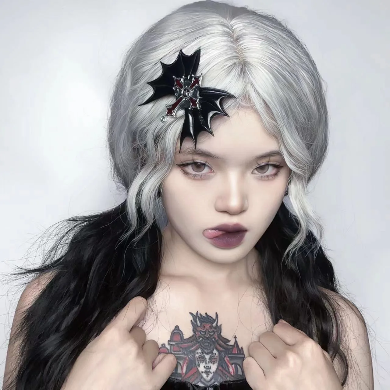 هالوين الأسود الخفافيش الأحمر الصليب دبوس الشعر Y2k لوليتا القوطية موضة الشرير مقاطع الشعر إكسسوارات الشعر هدايا الديكور