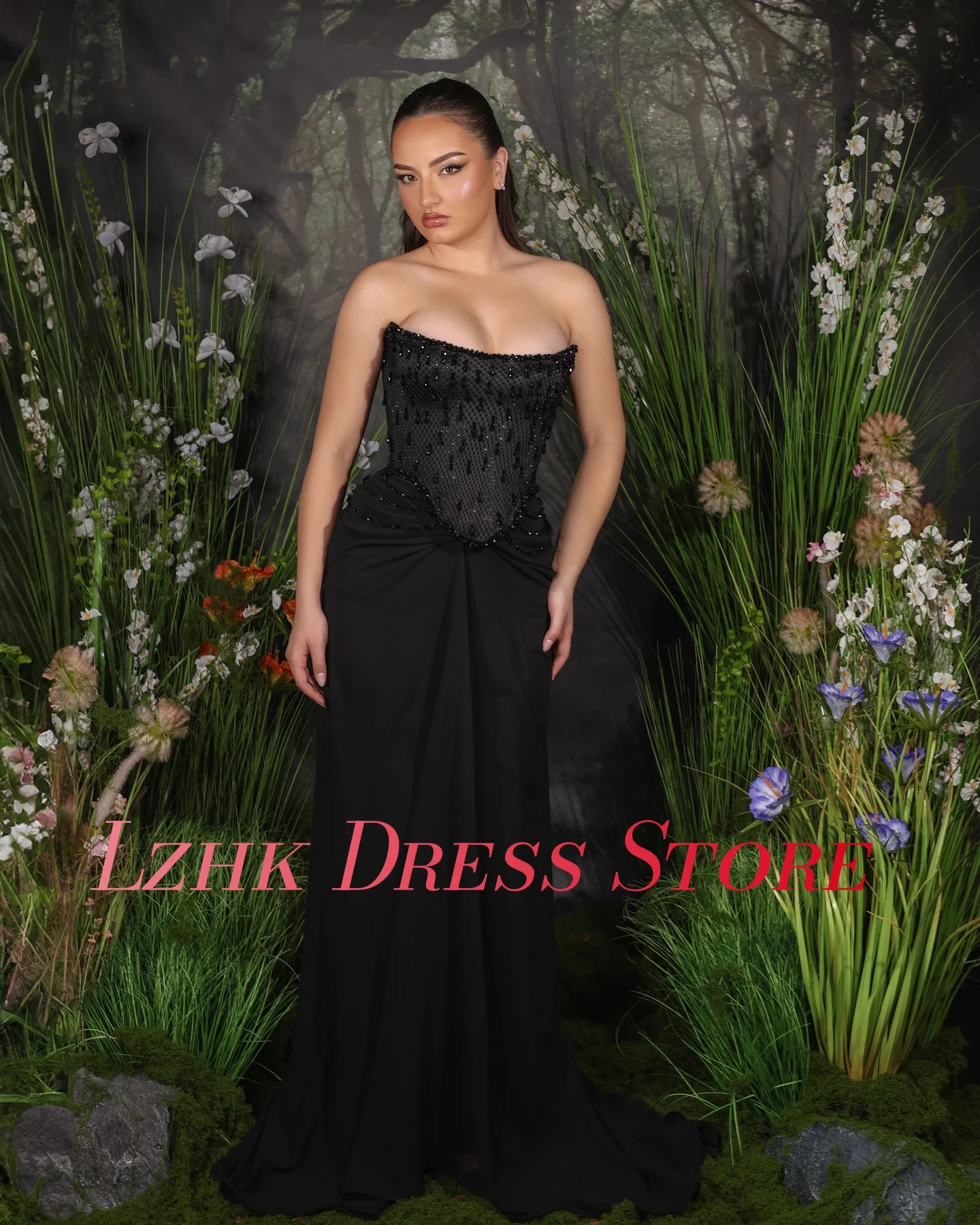 Aangepaste hoge kwaliteit Jersey A-lijn kristallen avondjurk Nieuwe mode mouwloze strapless vloerlengte beroemdheidsjurken