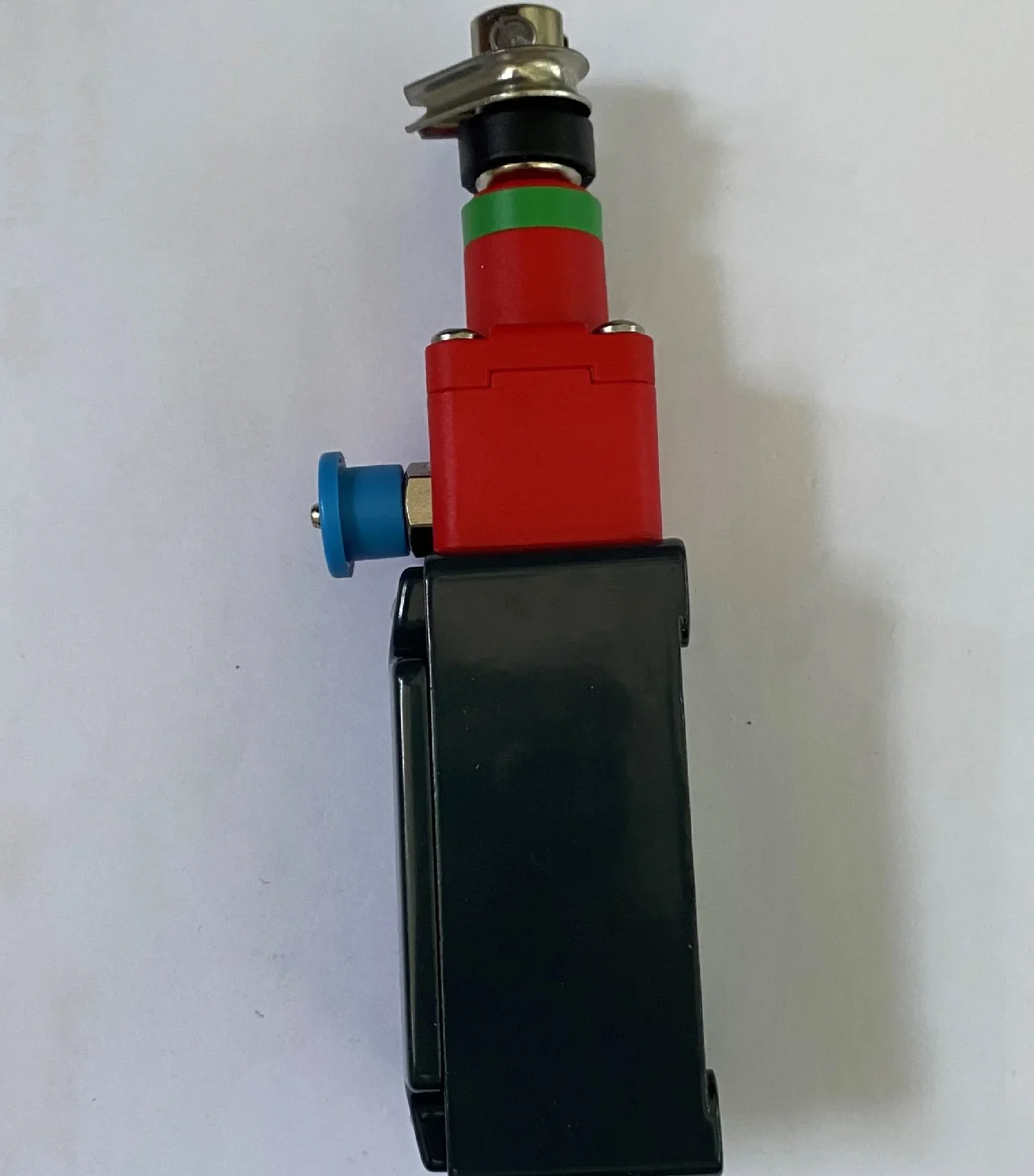 

New original Pizzato FD2278 line switch