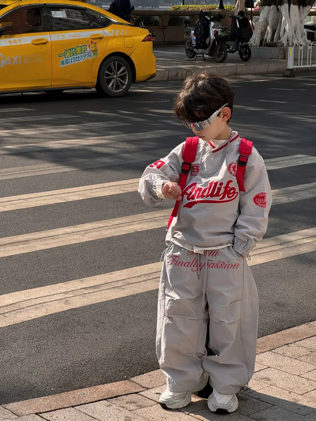 2025 Spring Children 2PCS Boys Clothing Set American Style Retro Personality Tops Fashion Handsome Letter Printed Pants Suit