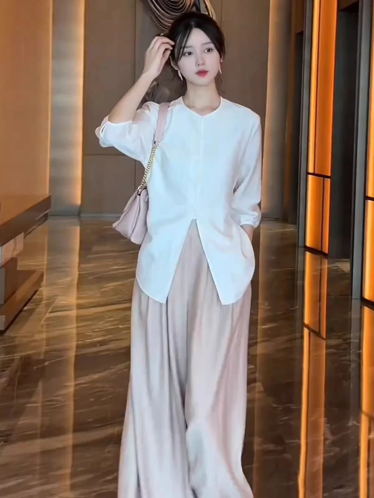 

Elegant Casual round Neck Shirt Wide Leg Pants Two Piece Set Women's Fashion Summer 2025 Loose Fit High End Feeling