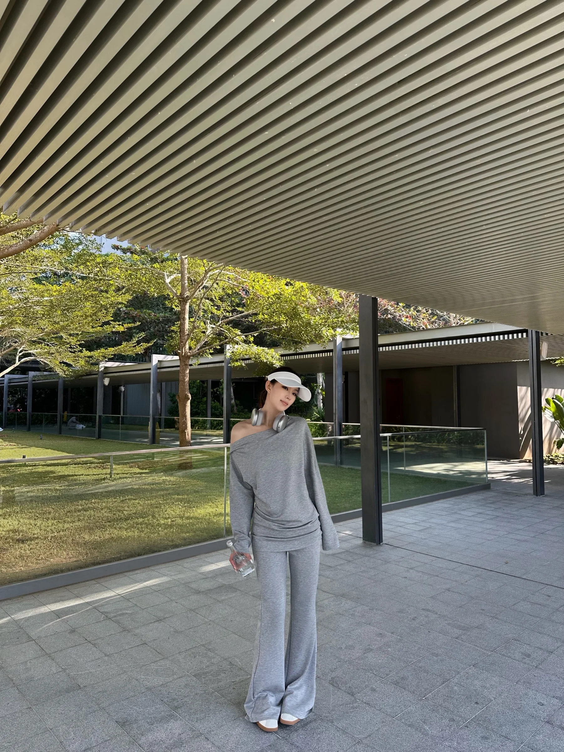 

5werkwen nt Spor oulder Slanting Hoodie And Trousers Set Double Sided Air Layer Wide Leg Pants Casual Outfit