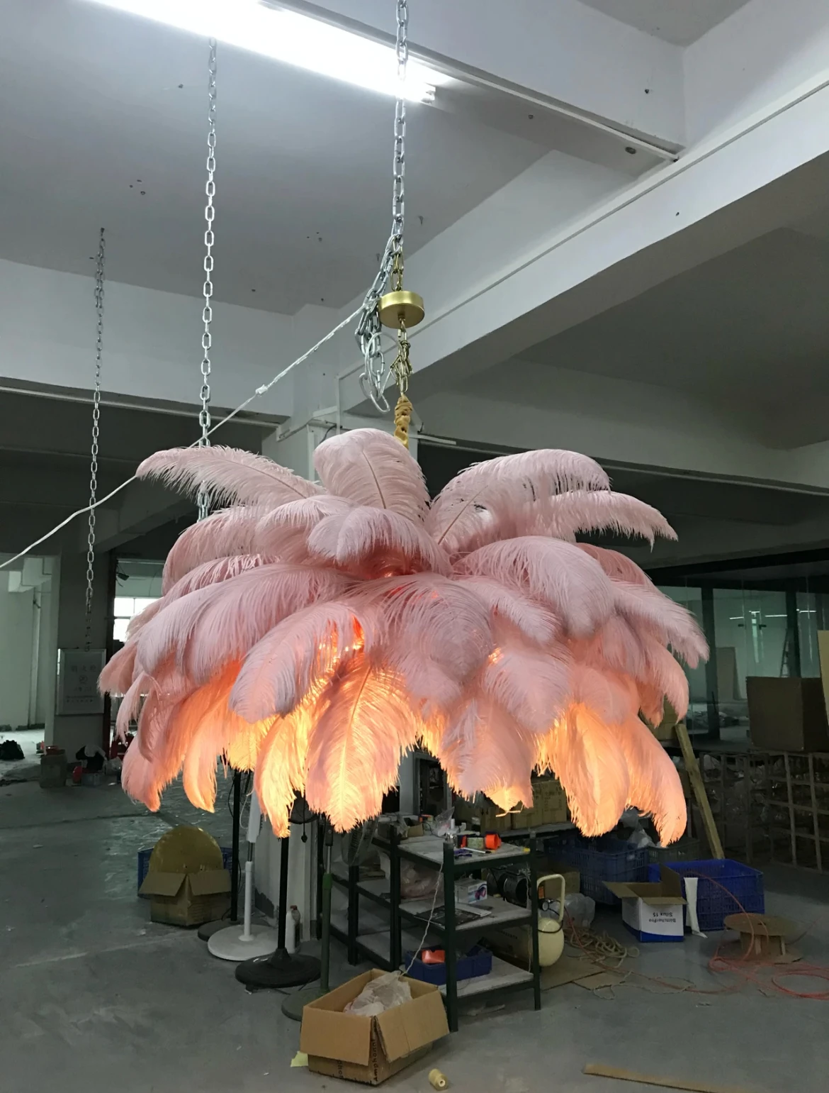 Feather โคมระย้าโคมไฟเพดาน LED จี้ Nordic Home Decor Luster โมเดิร์นโคมระย้าจี้สําหรับห้องนั่งเล่น