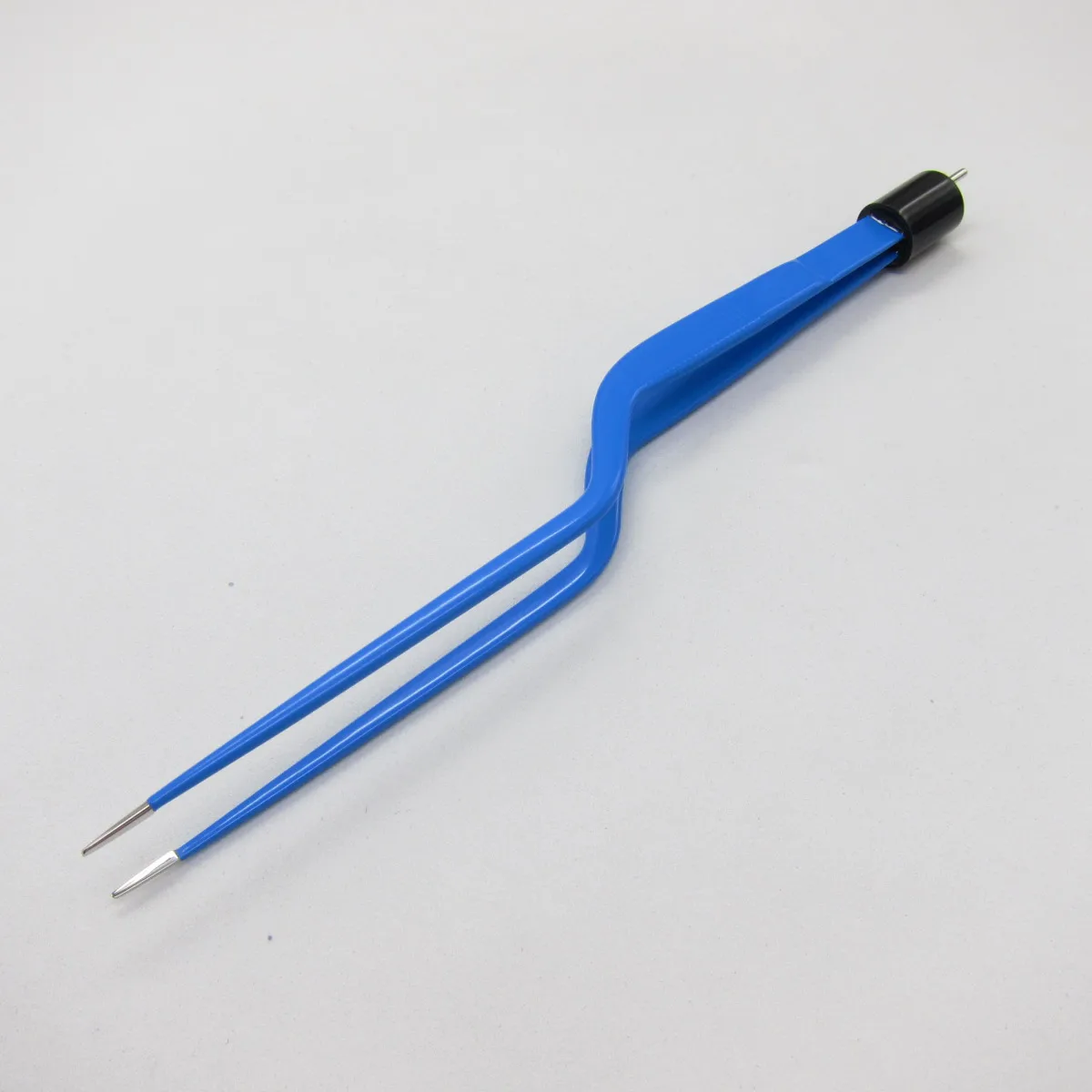 นํากลับมาใช้ใหม่ AHA Blue Bipolar Forceps แหนบ Bipolar ตรงหรือโค้งสําหรับหน่วย Electrosurgical, L: 18.5 ซม., ปลาย 1 มม.