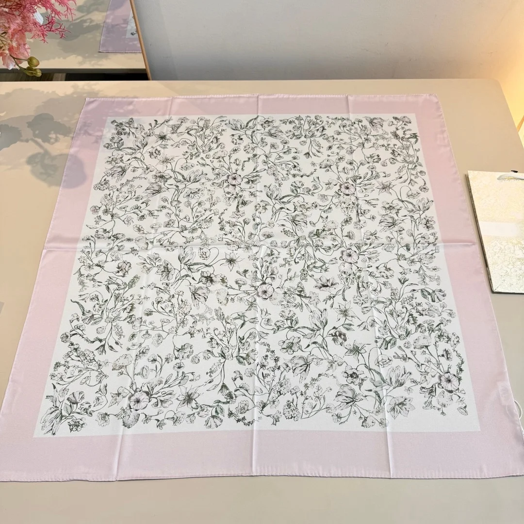 

Luxury Brand Women's Silk Scarf 100% Mulberry Silk Twill Scarf Cm Elegant Silk Shawl The Perfect Gift Choice Scarf Shawl 90*90