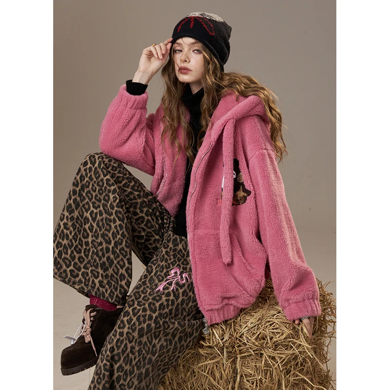 ELFSACK 2025 شتاء الوافدين الجدد عادية لطيف التطريز أفخم مقنعين سترة منتفخة للمرأة #3