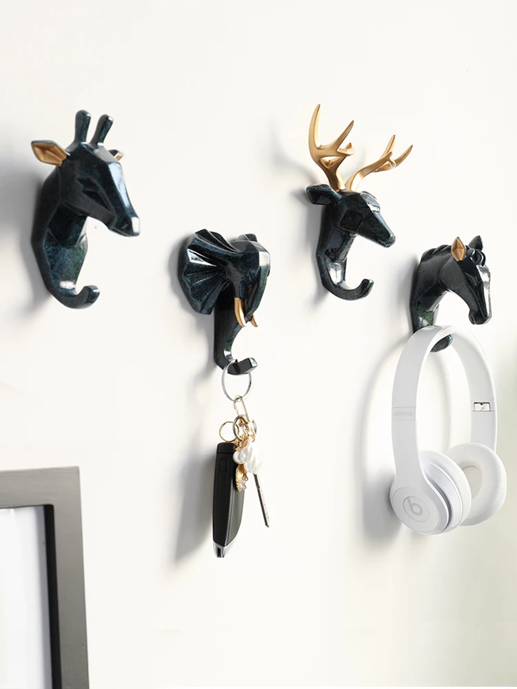 1pc Black Resin Cute Animals Wall Hook for Key Hat Hanger Wall Decor Deer Figurine decorative Hooks for Towel Kitchen Key Holder